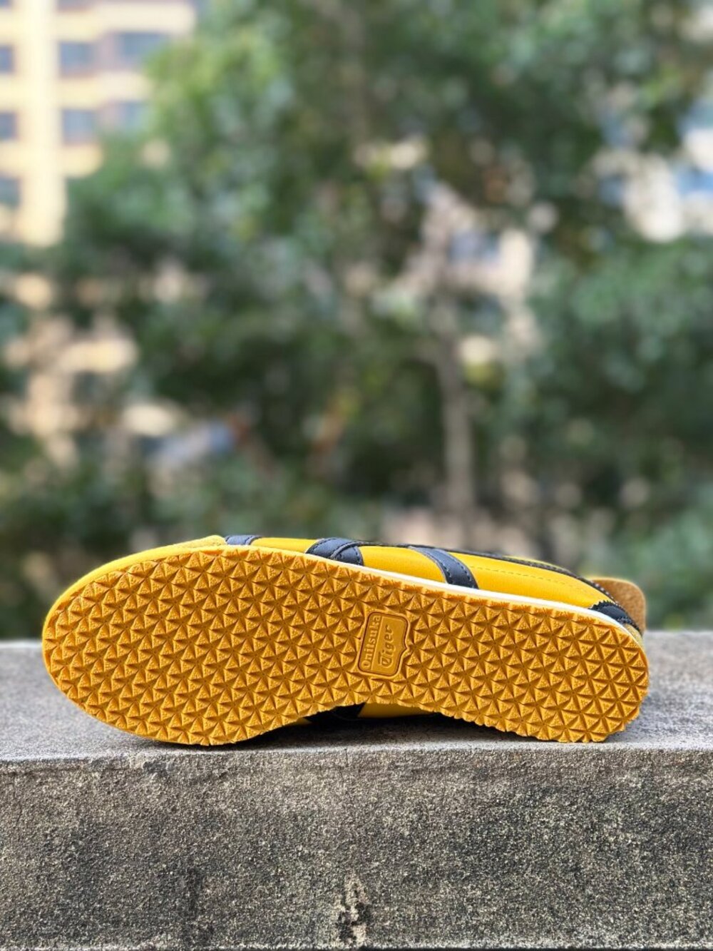 Onitsuka Tiger Mexico 66 Women Yellow Black Retro Sneakers - Picture 7 of 8